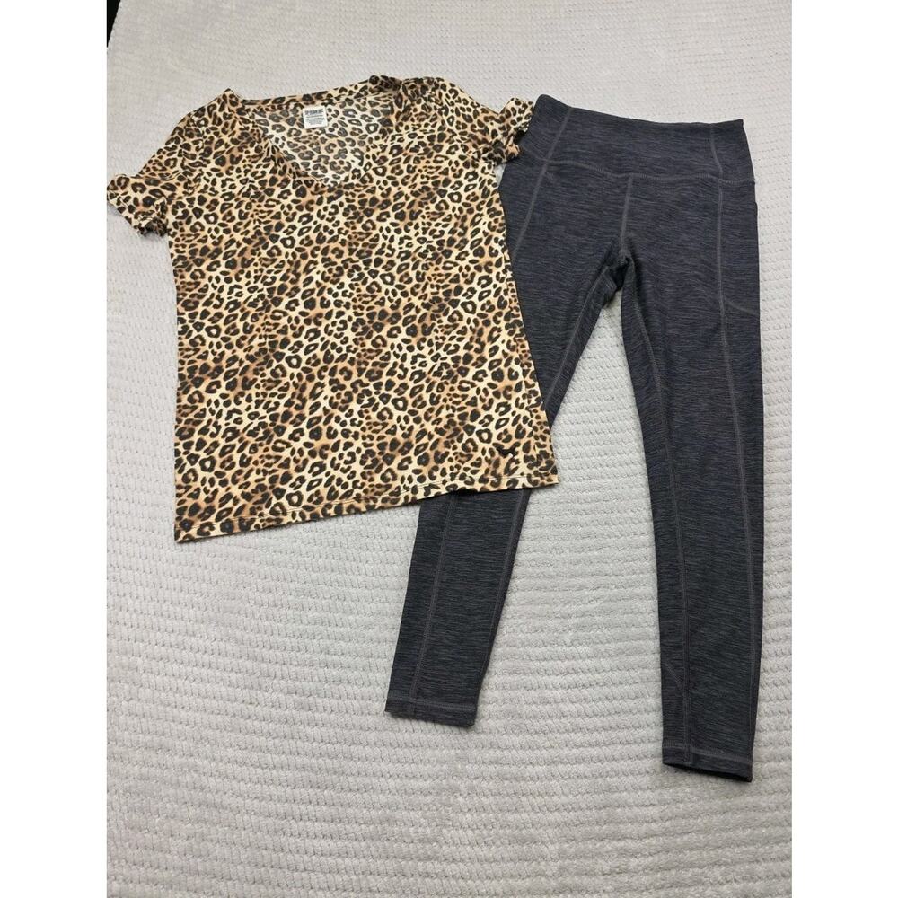 Victorias Secret Leggings & Shirt Womens XS Animal Print Vneck High Rise Legging